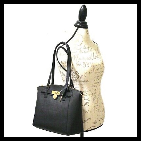 Michael Kors Hamilton Traveler 
Large Black Tote - Picture 4 of 11